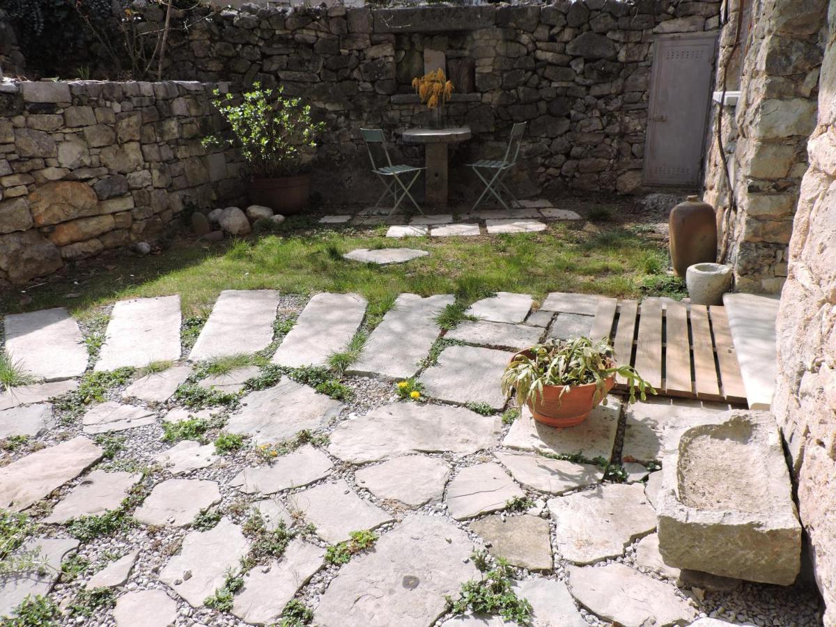 Appartement Tipitapi à Malchina Extérieur photo